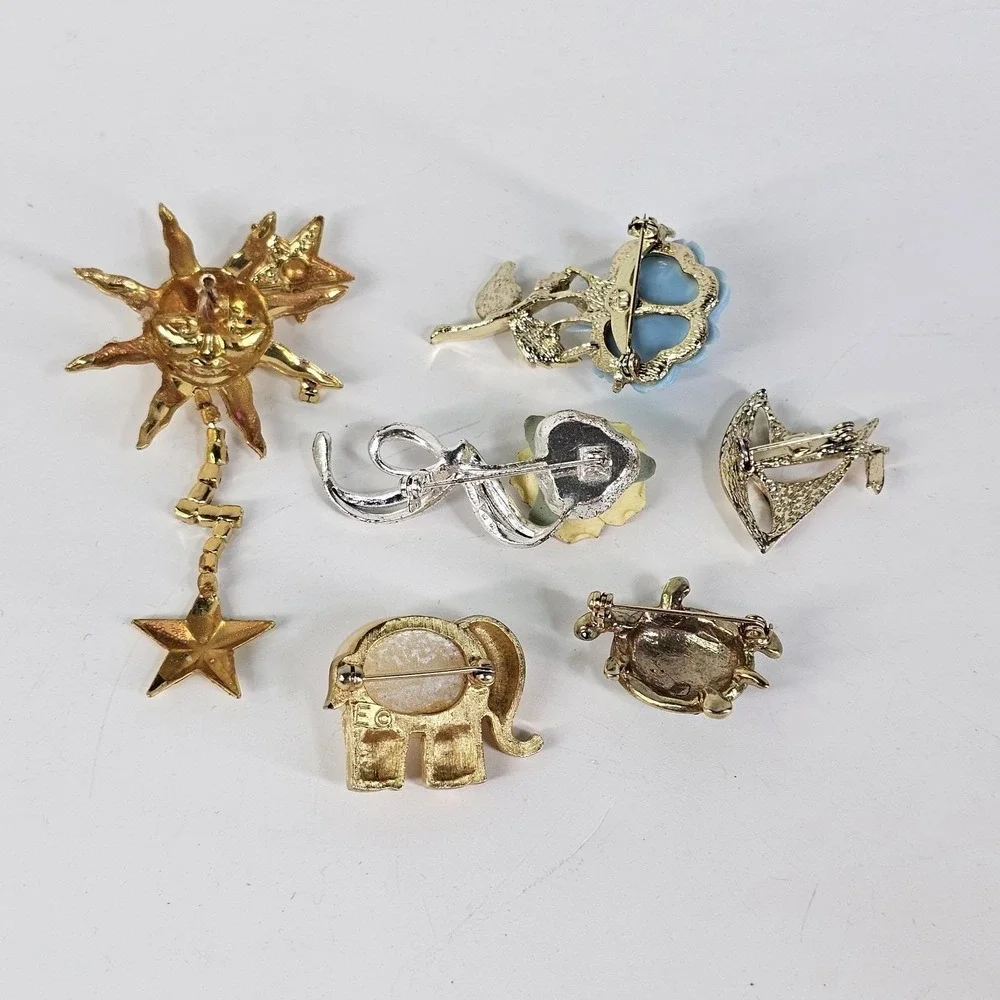 Vintage Pin Brooch Lot Animal Floral Turtle Elephant Celestial Avon Pearl Stone
